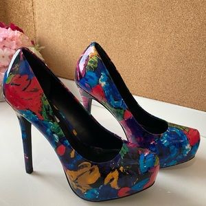 Steve Madden Floral Heels -GREAT CONDITION!